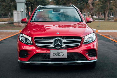 LONG ANH AUTO về Mercedes GLC300 4Matic 2019