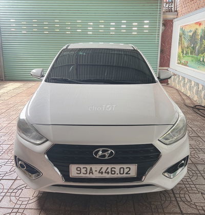 Cần bán Hyundai Accent 2020j