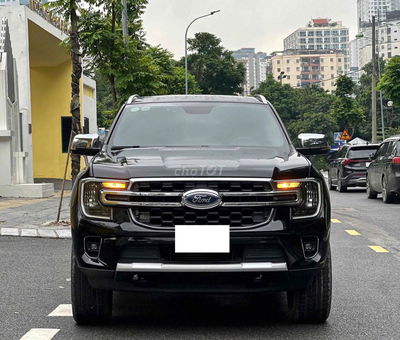 Ford Everest Titanium 2.0L 4x2 sx 2022 màu đen