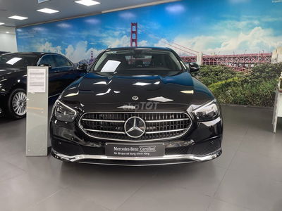 Mercedes Benz E180 2021 - 35000 km Chính Hãng