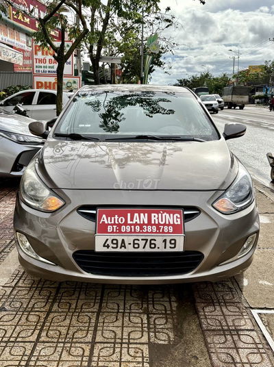 Hyundai Accent 2012 1.4 AT - 118000 km