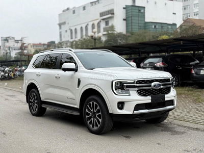 Ford Everest 2025, giá tốt, sẵn xe giao ngay.