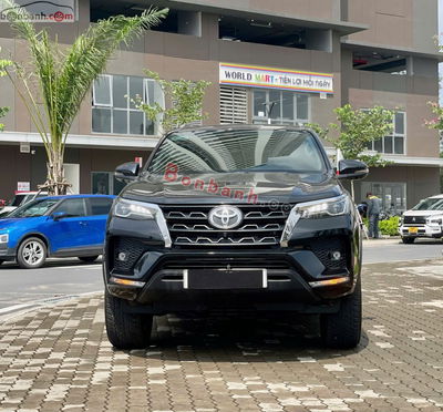 Xe Toyota Fortuner 2.4L 4x2 AT 2024