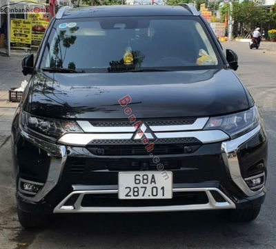 Xe Mitsubishi Outlander 2023