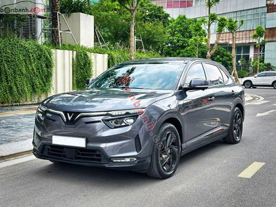 Xe VinFast VF8 Eco AWD 2023