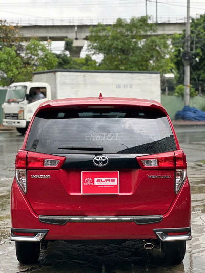 Toyota Innova 2020 Venturer - 63270 km