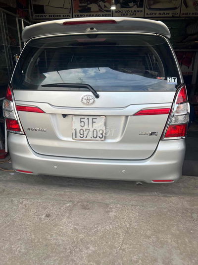bán xe toyota innova