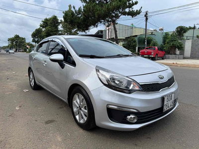 Kia Rio 2015 1.4 AT Sedan - 100000 km
