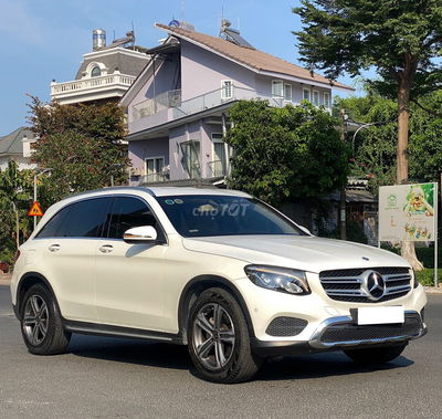 GLC 200 model 2020 cực kỳ mới ít sử dụng chuẩn chỉ