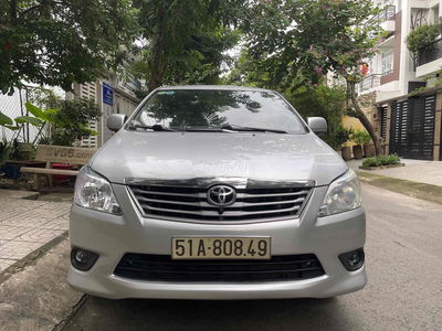Toyota Innova 2.0G tự động 2013 chạy 88.000 km