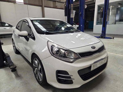Kia Rio 2015 1.4 AT Hatchback - 90000 km