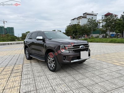 Xe Ford Everest Titanium 2.0L 4x4 AT 2022
