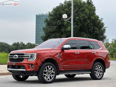 Xe Ford Everest Titanium 2.0L 4x2 AT 2022