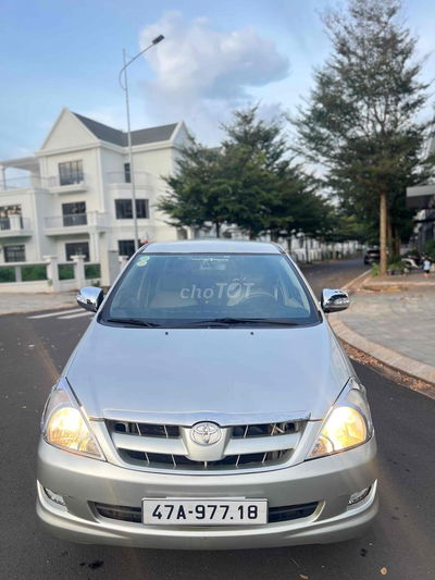 Toyota Innova 2006 G - 156456 km