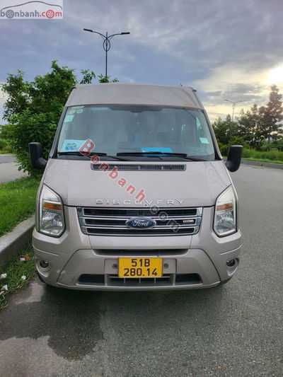 Xe Ford Transit SVP 2018