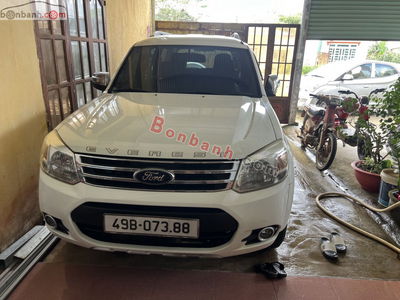 Xe Ford Everest 2.5L 4x2 AT 2014