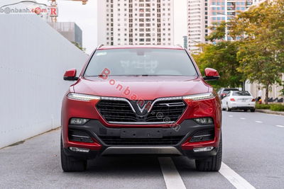 Xe VinFast Lux SA 2.0 Premium 2.0 AT 2021