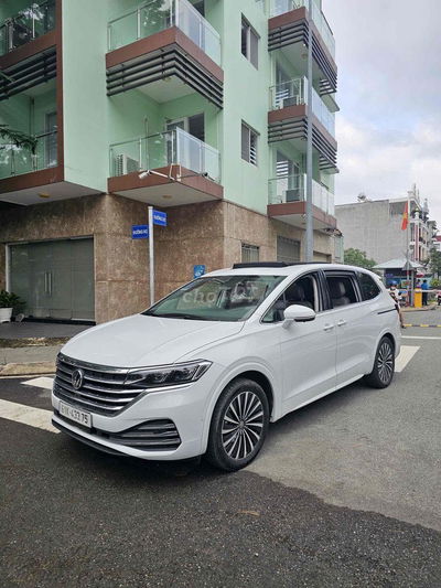 Volkswagen Viloran 2024 Luxury - 34000 km