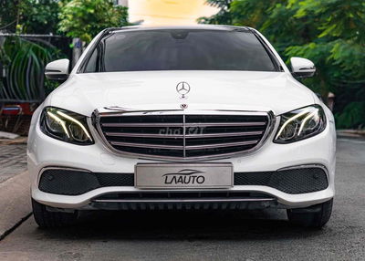 Mercedes E200 ĐKLĐ 2018 - Trắng/Nâu - Zin Đẹp