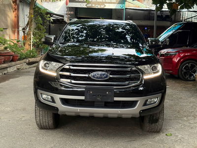 Everest Titanium 4x4 9v giá 790tr