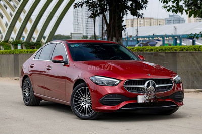 E cần bán mercedes C200 Avantgarde Plus - sx 2023