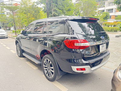 Xe Ford Everest Titanium 2.0L 4x2 AT 2019