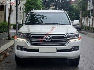 Xe Toyota Land Cruiser VX 4.6 V8 2017