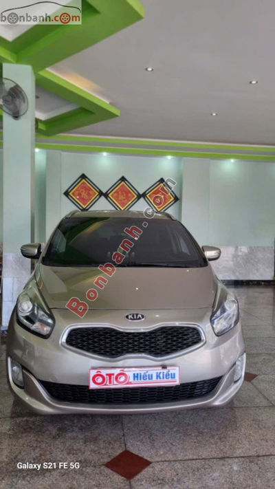 Xe Kia Rondo DMT 2015