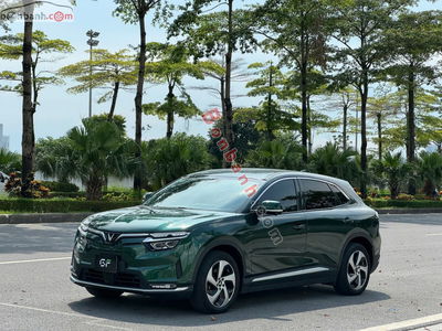 Xe VinFast VF8 Eco AWD 2023