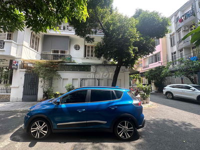 VinFast VFe34 2022 - 10871 km