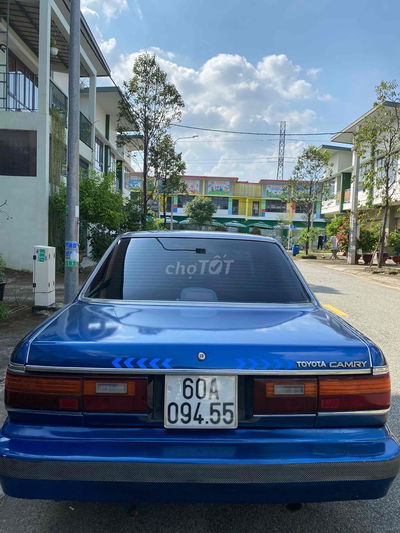 Toyota Camry 1990 - 10000 km