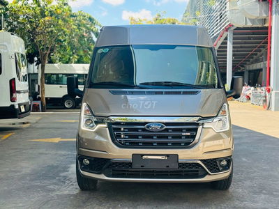 Ford Transit 2023 Tiêu chuẩn