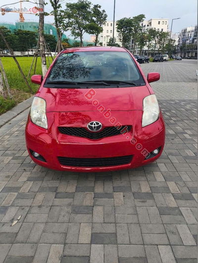 Xe Toyota Yaris 1.3 AT 2010