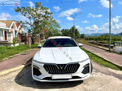 Xe VinFast Lux A 2.0 Tiêu chuẩn 2022