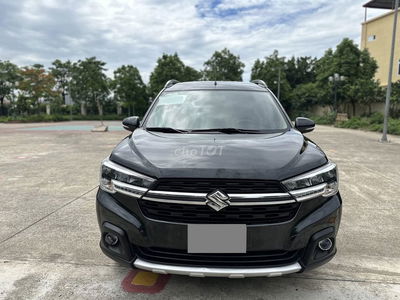Suzuki XL7 2022 màu đen, số tự động