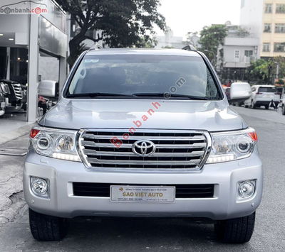 Xe Toyota Land Cruiser VX 4.6 V8 2015