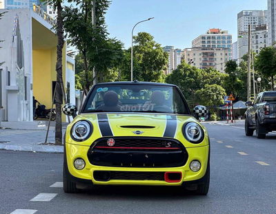 MINI Cooper S mui trần sx 2018 siêu đẹp