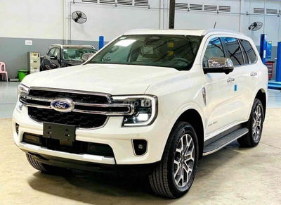 Ford Everest siêu ưu đãi giảm giá lớn