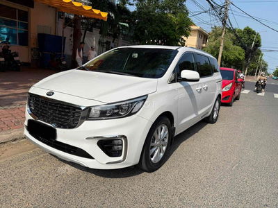 Kia Sedona 2018 2.2 DATH - 86000 km