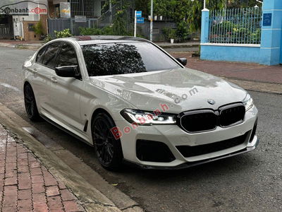 Xe BMW 5 Series 520i M Sport 2022