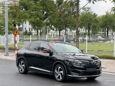 Xe VinFast VF8 Eco AWD 2023