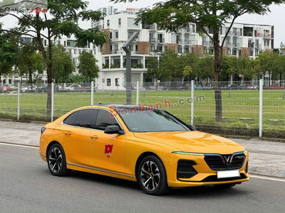 Xe VinFast Lux A 2.0 Plus 2.0 AT 2019