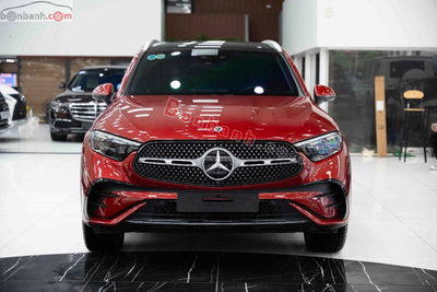 Xe Mercedes Benz GLC 300 4Matic 2023