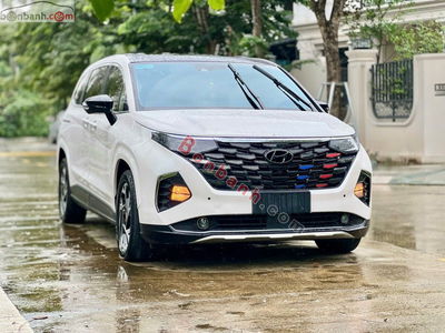 Xe Hyundai Custin Cao Cấp 2.0T 2024