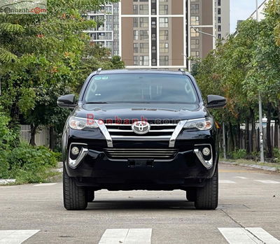 Xe Toyota Fortuner 2.4G 4x2 AT 2018