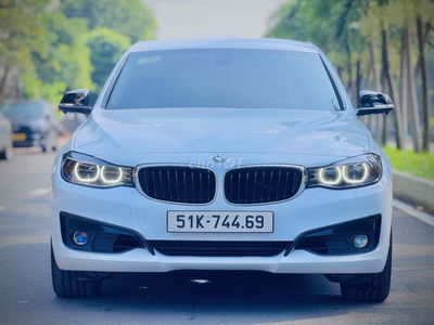 BMW 3 Series 2015 320i GT - 80000 km