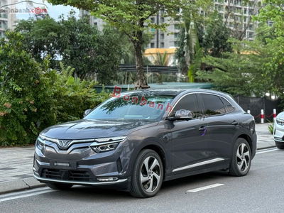 Xe VinFast VF8 Eco AWD 2023