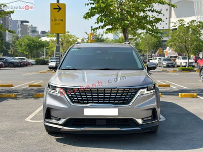 Xe Kia Carnival Signature 2.2D 2022