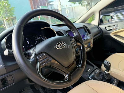 Kia Cerato 2018 1.6 MT - 90000 km