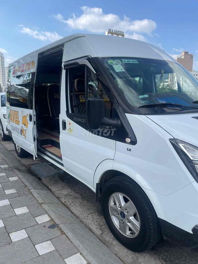 Ford Transit 2022 Tiêu chuẩn - 11 km